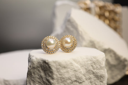 pearl 14k gold push back earrings